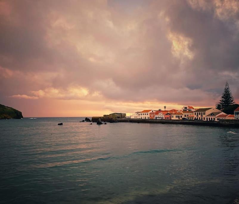 Relaxing House By The Beach - Casa Rosa Орта Экстерьер фото
